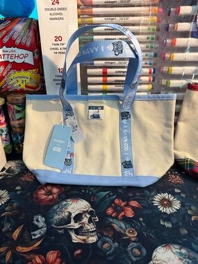 Old navy X Disney small tote bag Star Wars themed - new w/tags